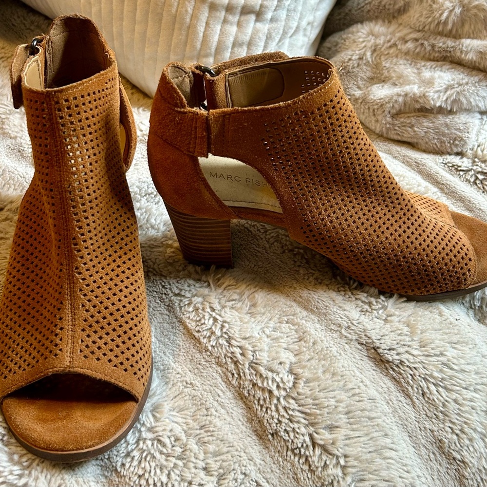 Marc Fisher 7.5 M Rich Cognac Demika Suede Peep Toe Booties/Heels